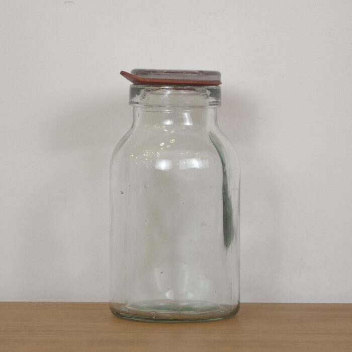 Glass container